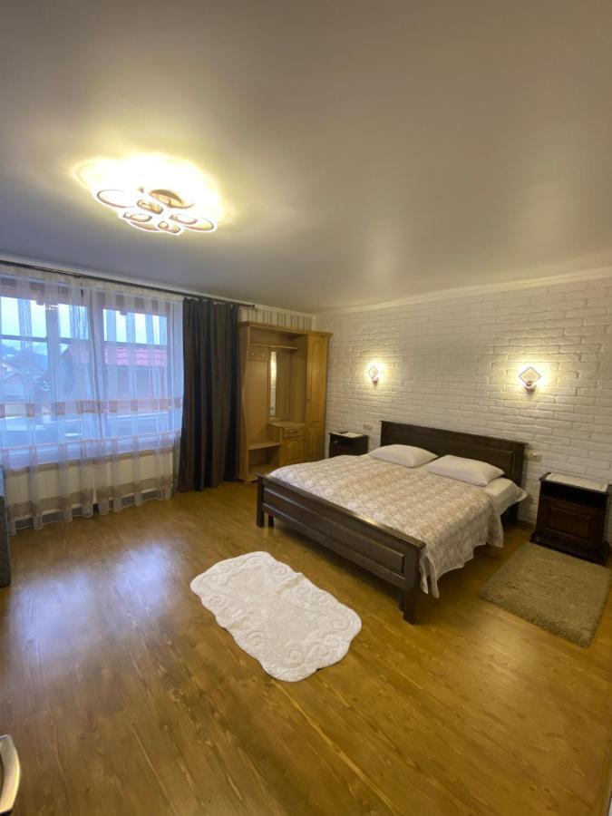 Korona Karpat Hotel Lazeshchyna Exterior photo